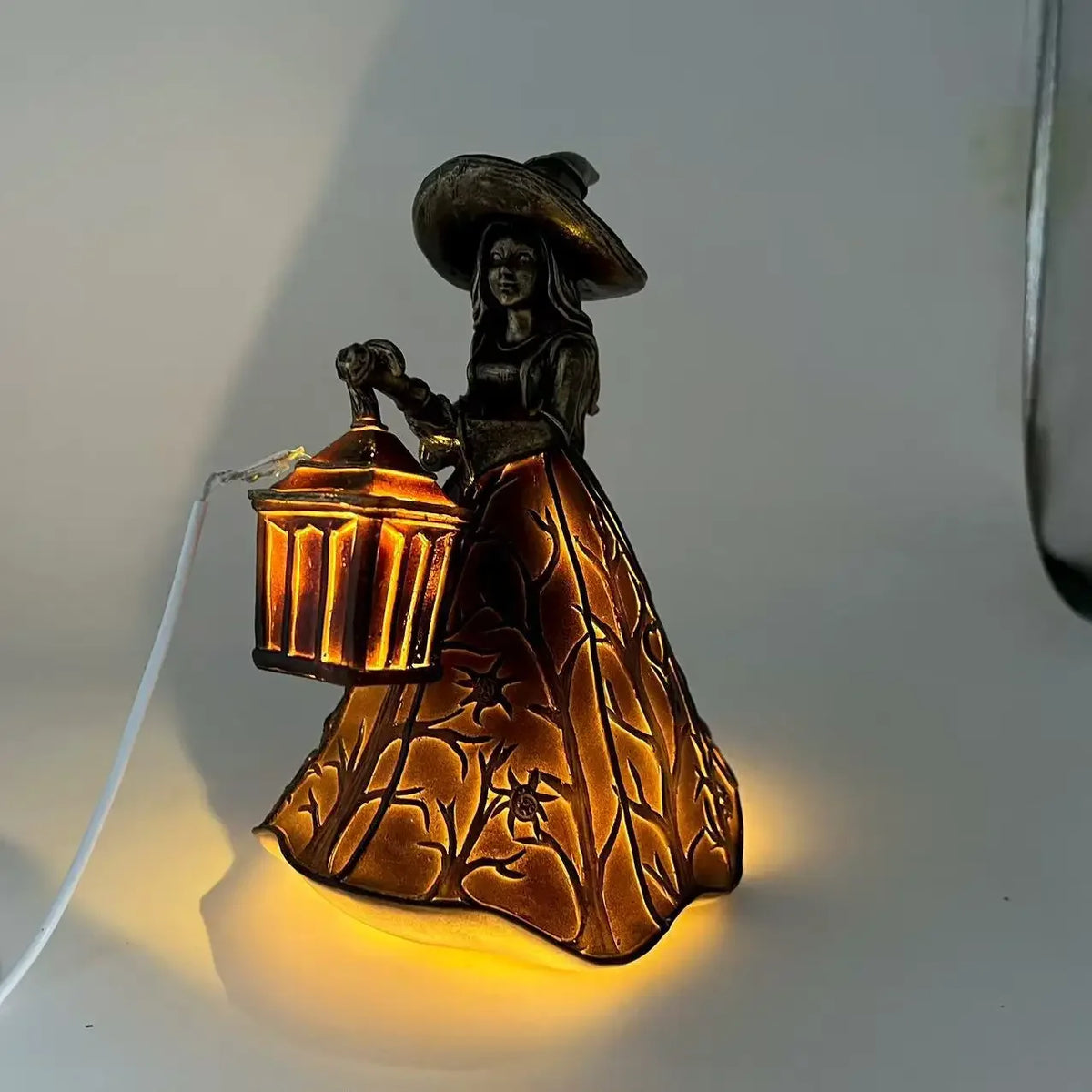 16cm Gothic Resin Halloween Witch Lamp Statue for Tabletop Decor