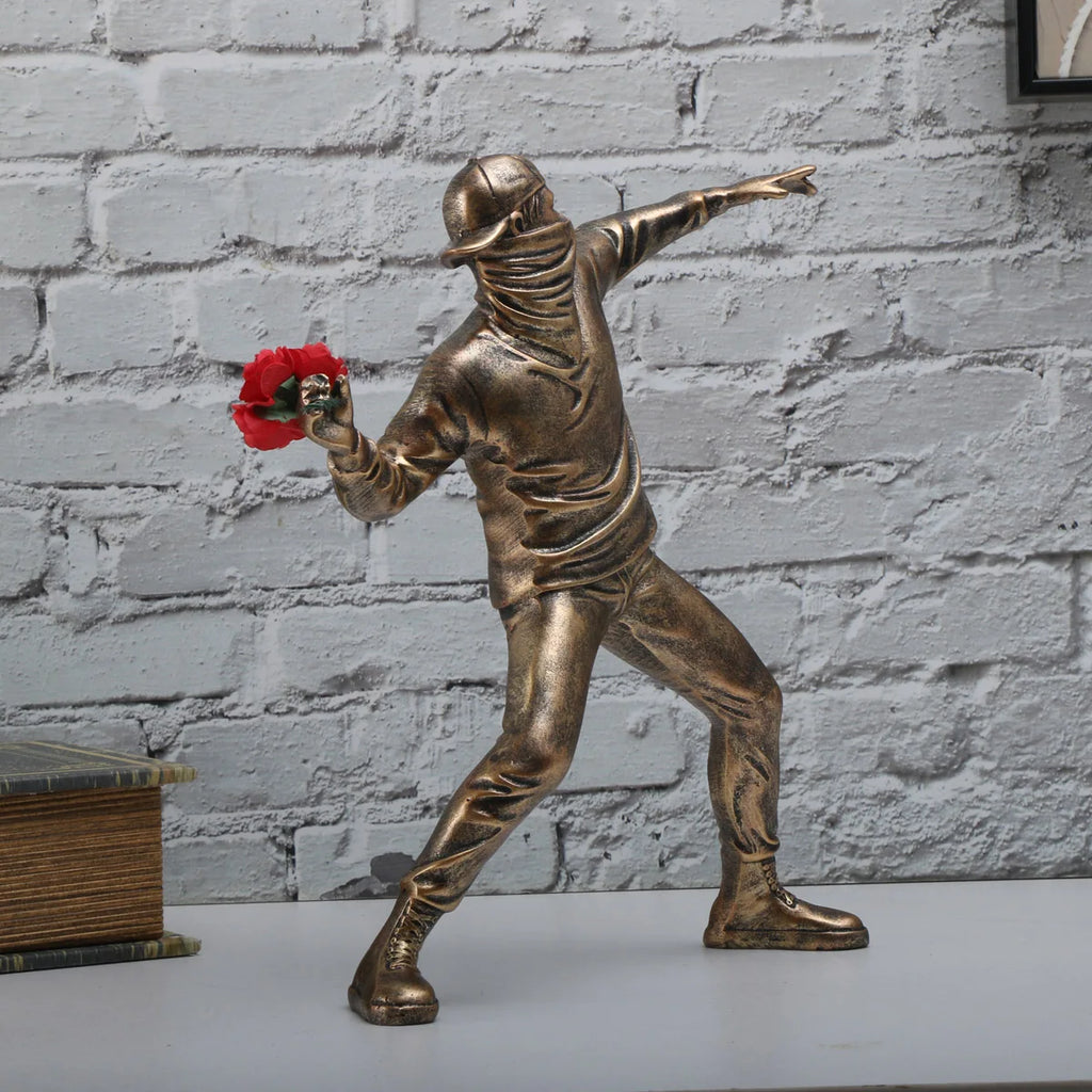 Modern Resin Flower Thrower Statue Figurine for Tabletop Decor