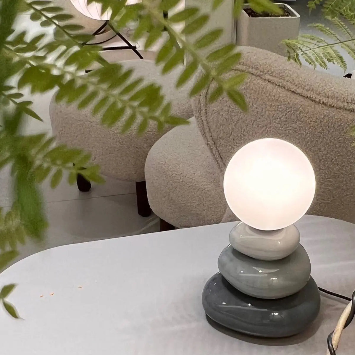 Modern Glossy Resin Table Lamp Dimmable for Living Room Bedroom Hotel Villa
