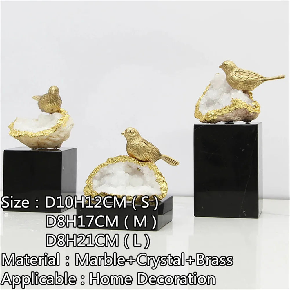 Modern Luxury Crystal Conch Desktop Ornament for Living Room Decor