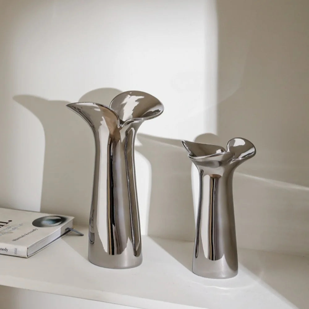 Modern Minimalist Ceramic Flower Vase Tabletop Ornament for Home Decor