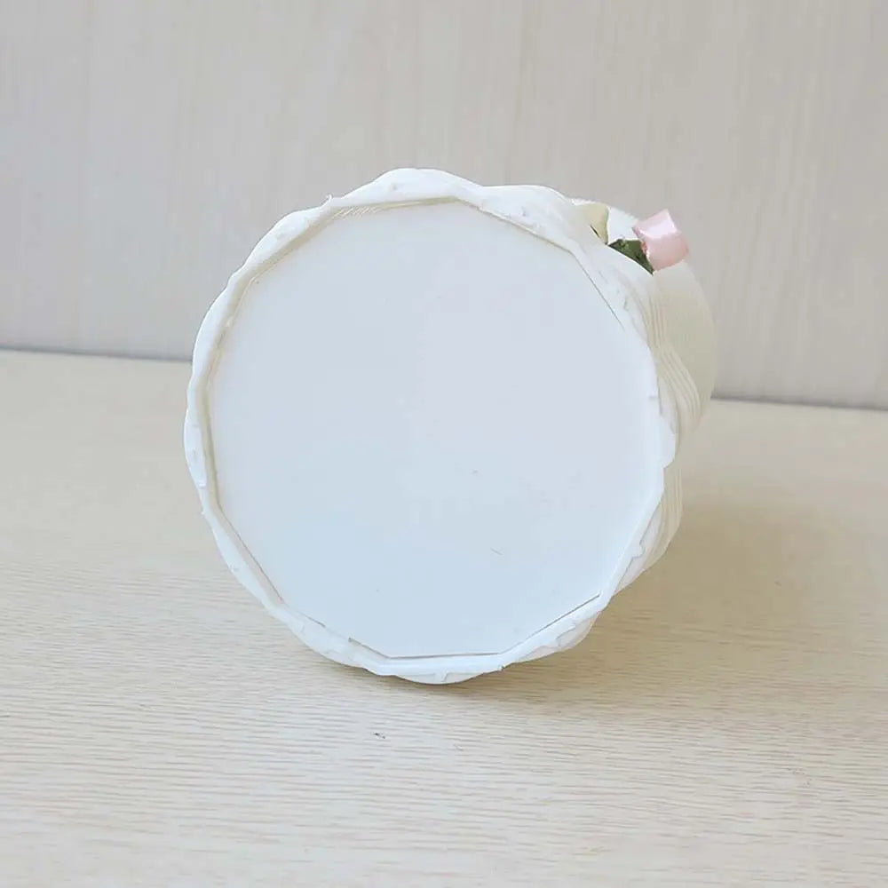 Modern Plastic Artificial Rattan Vase Basket for Desk Decor