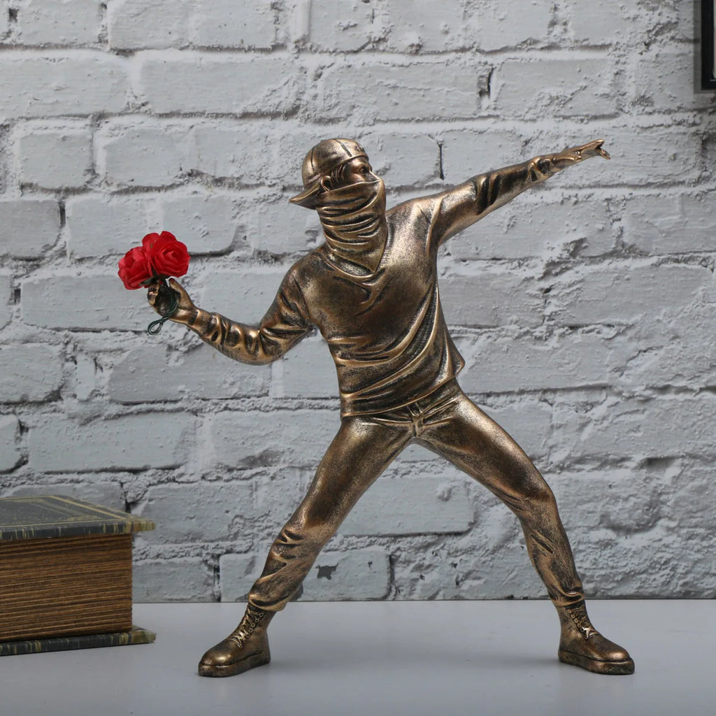 Modern Resin Flower Thrower Statue Figurine for Tabletop Decor