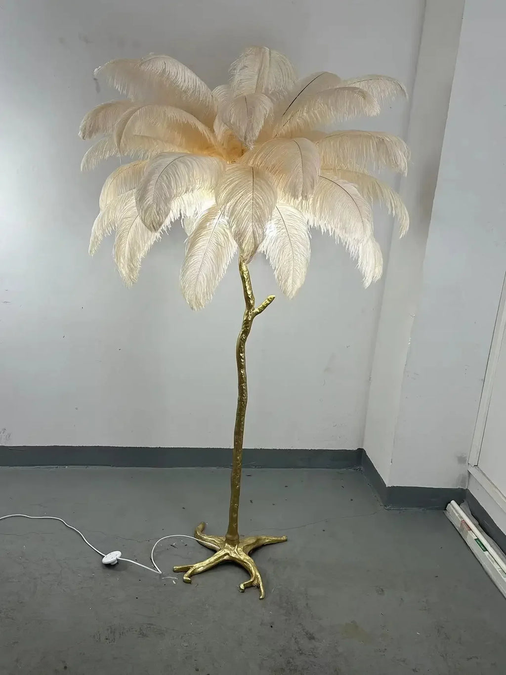 Modern LED Ostrich Feather Floor Lamp for Living Room Bedroom