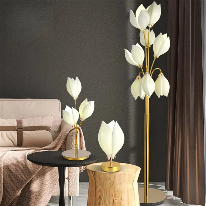 Postmodern Simple Living Room Table Lamp Luxury Villa Ceramic Magnolia Flower Floor Light Study Bedroom Bedside Lamp