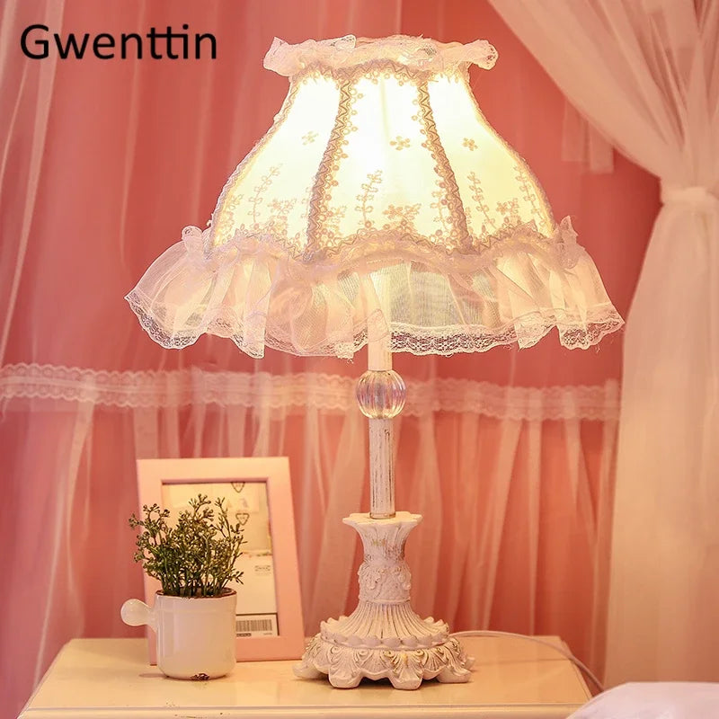 Nordic Ins Pink Table Lamp Lace Fabric LED Stand Desk Light Fixtures for Bedroom Bedside Princess Home Decor Luminaire E27